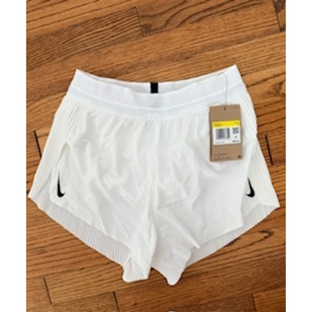 Nike Running Shorts Women Small NWT Pleated Dri-FIT ADV